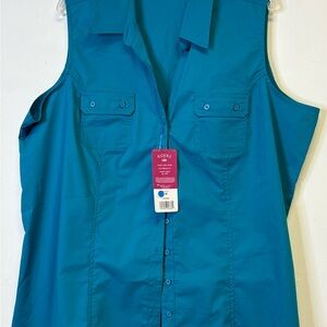 Lee Women's Turquoise Sleeveless Button Down Shirt